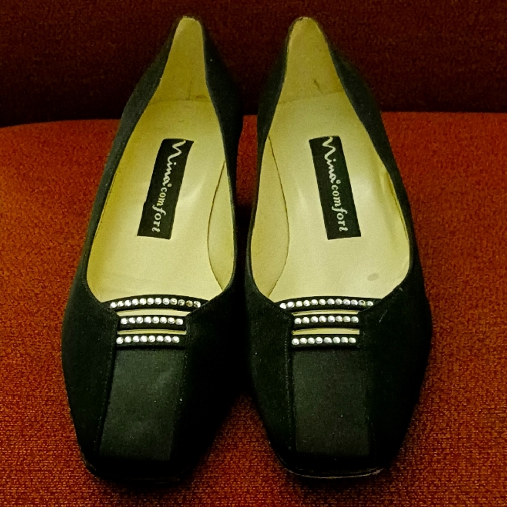 Nina Comfort collection vintage women's shoes